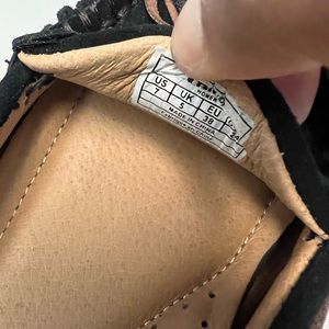 New with tags Lamo size 7 moccasins.